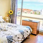 Sunny Retreat For Two Солнечный берег