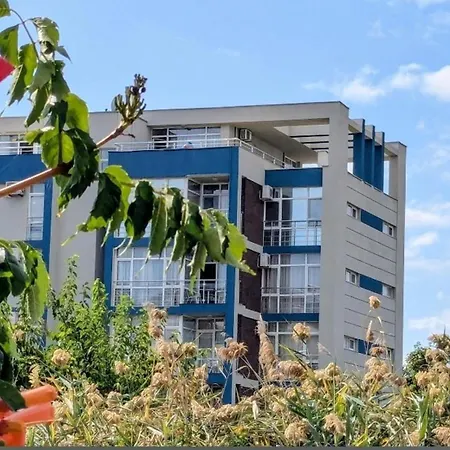 Sunny Serenity Apartament
